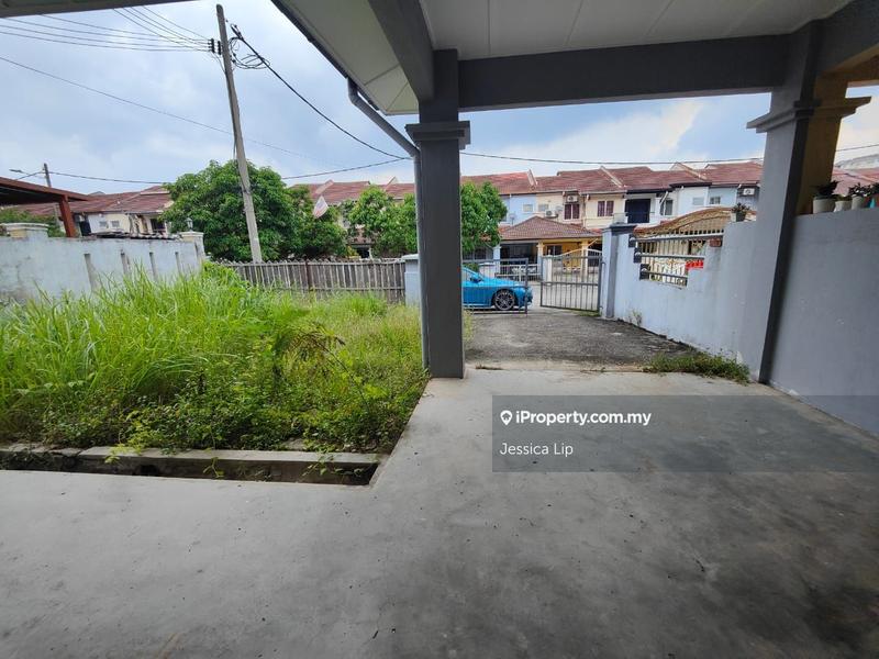 Rumah Berangkai 2.5 Tingkat untuk Dijual di Taman Puncak Jalil, Seri Kembangan oleh Jessica Lip - iProperty.com.my