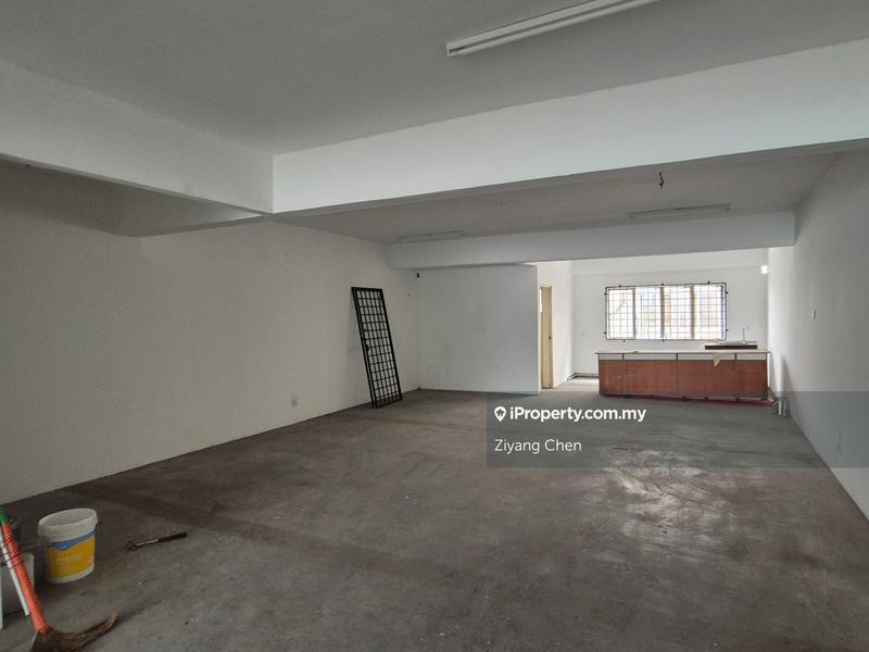 Shop / Office for Rent in Taman Subang Perdana, Sungai Buloh by Ziyang Chen - iProperty.com.my