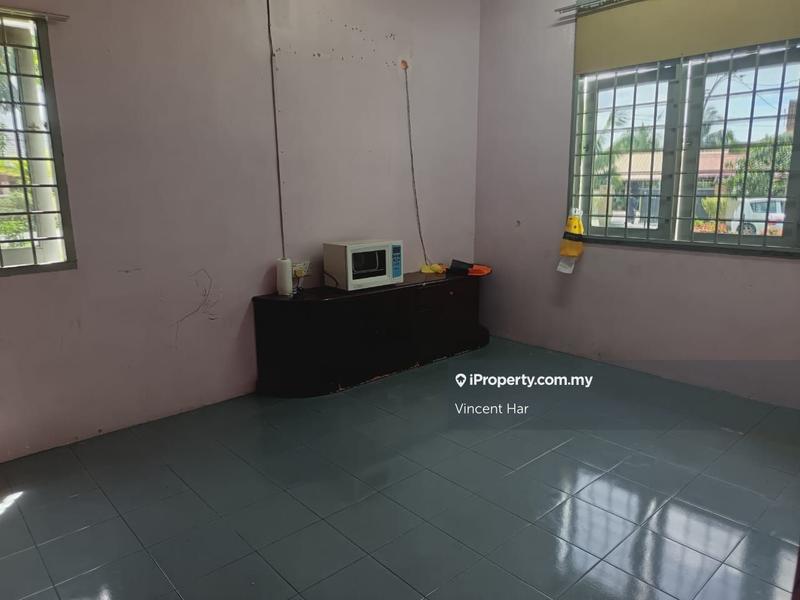 Bungalow House for Sale in Taman Desa Bayu, Seri Manjung by Vincent Har - iProperty.com.my