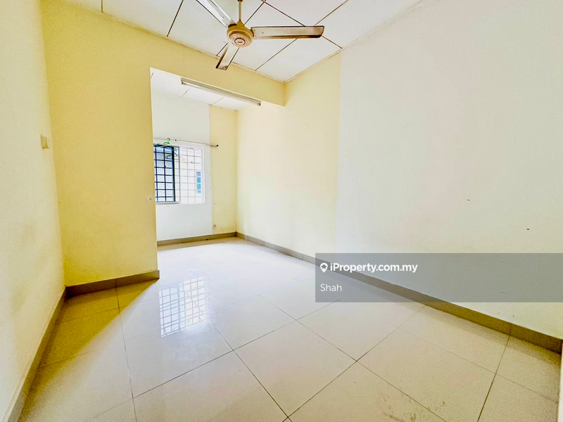 Rumah Teres 2-Tingkat untuk Dijual di Kelana Jaya, Petaling Jaya oleh Shah - iProperty.com.my