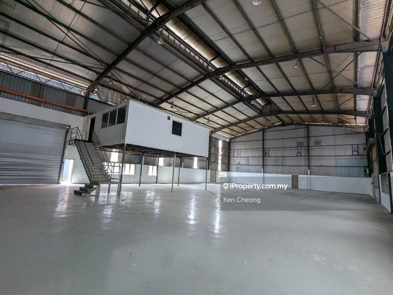 For Sale - Urgent to Sale ! Vacant Now !