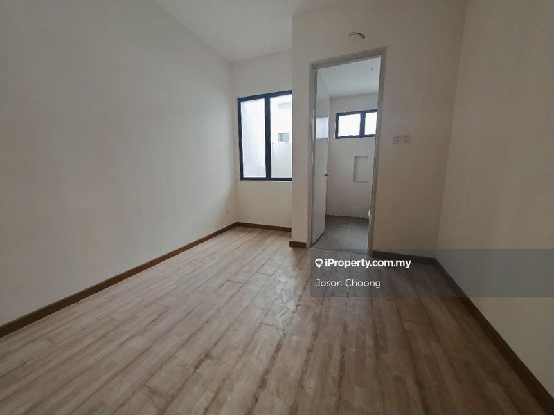 Rumah Teres 3-Tingkat untuk Dijual di Taman Anggun 3, Rawang oleh Joson Choong - iProperty.com.my