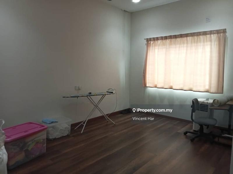 Rumah Berkembar untuk Dijual di Taman Permai 2, Sitiawan oleh Vincent Har - iProperty.com.my