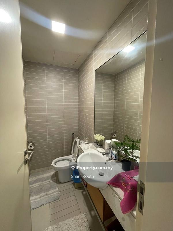 Kondominium untuk Dijual di Hampshire Park Condominium oleh Sharil Routh - iProperty.com.my
