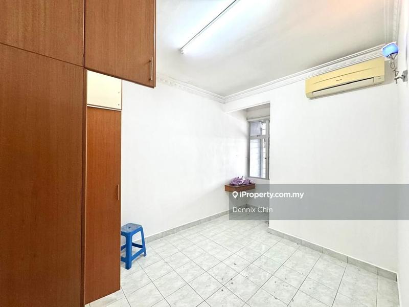 Townhouse for Sale in Taman Lagenda Mas, Cheras by Dennix Chin - iProperty.com.my