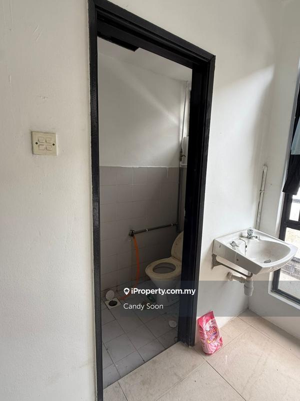 Kedai untuk Disewa di Sungai Long, Bandar Sungai Long oleh Candy Soon - iProperty.com.my