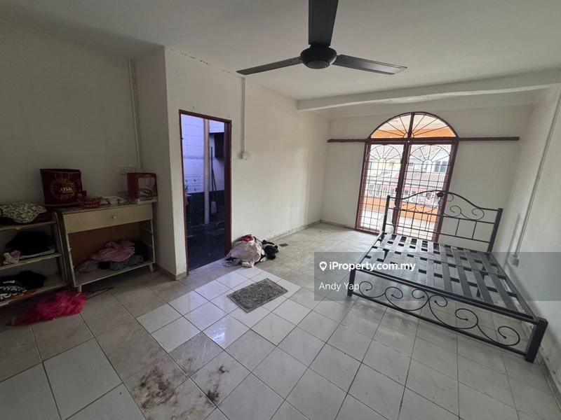 Terraced House for Sale in Bandar Country Homes, Rawang by Andy Yap - iProperty.com.my