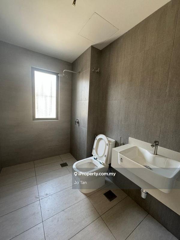 Rumah Berangkai 3 Tingkat untuk Disewa di Nassim Height , Taman ukay bistari , Ukay Perdana, Ampang oleh Jo Tan - iProperty.com.my