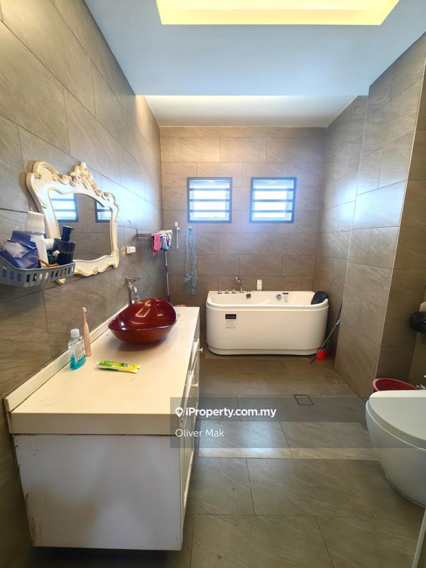 2.5-storey Terraced House for Sale in Taman Suria Tropika, Seri Kembangan by Oliver Mak - iProperty.com.my