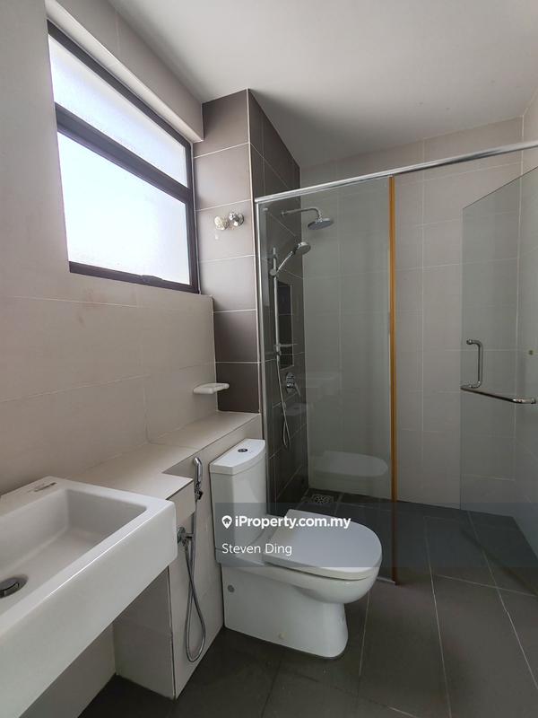 Semi-Detached House for Sale in Setia Utama, Setia Alam by Steven Ding - iProperty.com.my