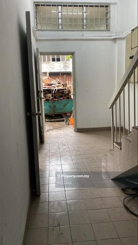 Kilang Teres untuk Disewa di Taman Industri Selesa Jaya, Balakong oleh Alex Chen - iProperty.com.my