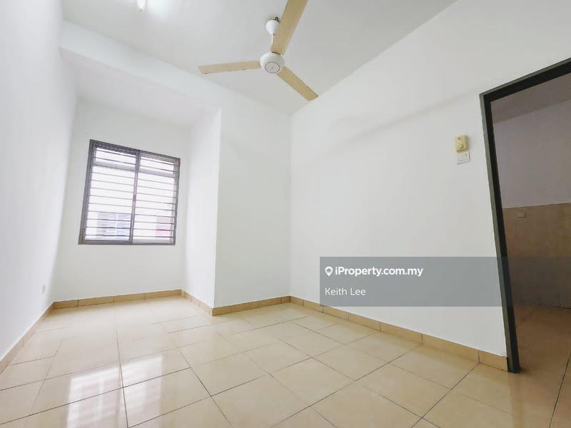 Rumah Teres 2-Tingkat untuk Dijual di [Refurbished] 2Sty Hse,Bandar Tasik Kesuma, Semenyih oleh Keith Lee - iProperty.com.my
