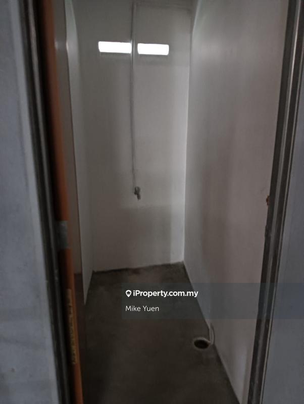 Warehouse for Rent in Desa Aman Puri, Kepong by Mike Yuen - iProperty.com.my