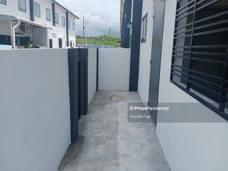 Rumah Teres 2-Tingkat untuk Dijual di Taman Botanika Residen, Sitiawan oleh Vincent Har - iProperty.com.my