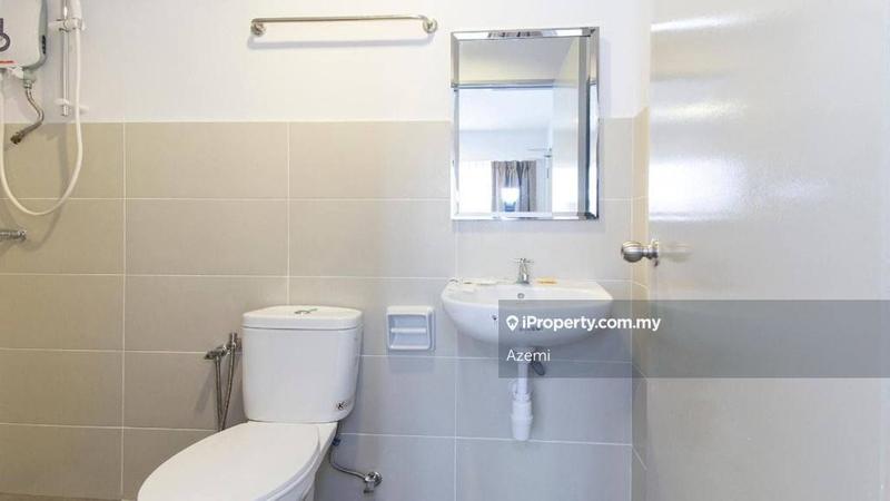 Hotel / Resort for Sale in Jalan Tunku Abdul Rahman, KL, KL City Centre by Azemi - iProperty.com.my