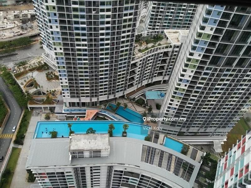 Kediaman Servis untuk Dijual di i-SOHO @ i-City oleh Vicki Kow - iProperty.com.my