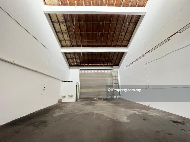 Terrace Factory for Sale in Serdang Raya, Seri Kembangan by Janie Wai - iProperty.com.my