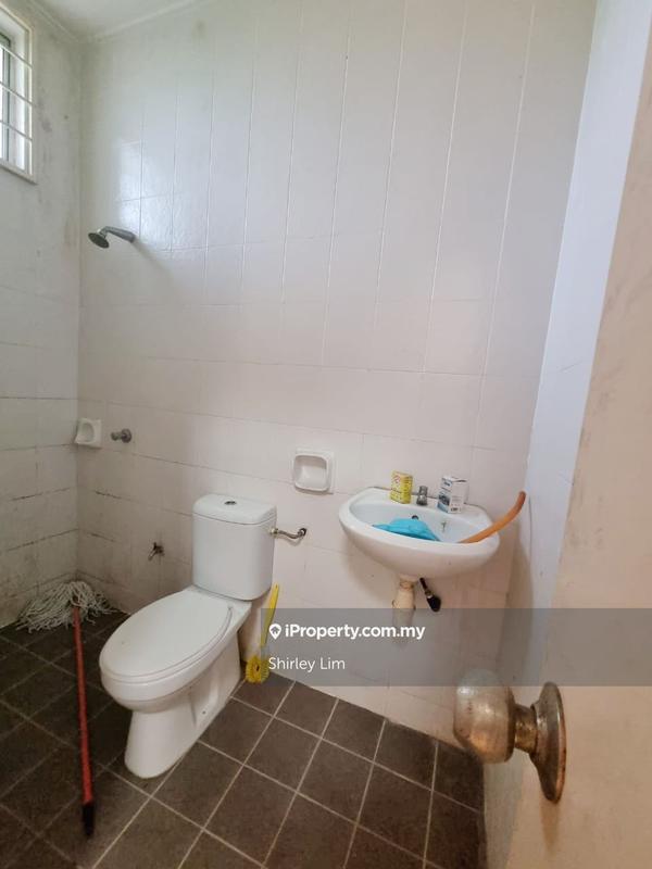 Rumah Berkembar untuk Dijual di Taman Kipark, Puchong oleh Shirley Lim - iProperty.com.my