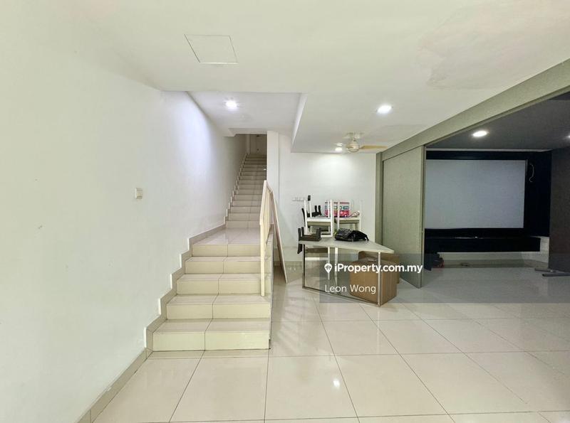 Rumah Berangkai 3.5 Tingkat untuk Dijual di Taman Cassia Rawang, New Green Park, Sri Hijau, Rawang oleh Leon Wong - iProperty.com.my