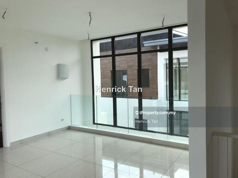 Banglo untuk Dijual di Kota Kemuning, Shah Alam oleh Henrick Tan - iProperty.com.my