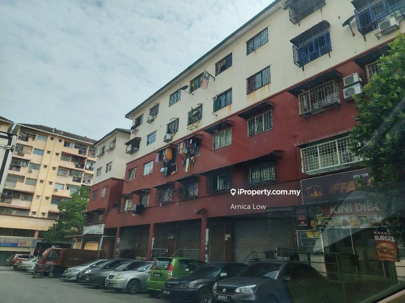 Kedai untuk Dijual di Bandar Putra Permai, Seri Kembangan oleh Arnica Low - iProperty.com.my