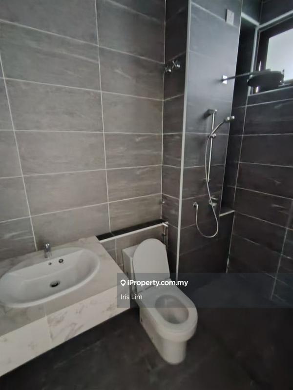 Rumah Berkembar untuk Dijual di Taman Nusa Sentral, Iskandar Puteri (Nusajaya) oleh Iris Lim - iProperty.com.my