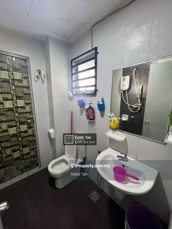 Rumah Berangkai 2 Tingkat untuk Dijual di Nilai Impian, Nilai oleh Keith Tan - iProperty.com.my