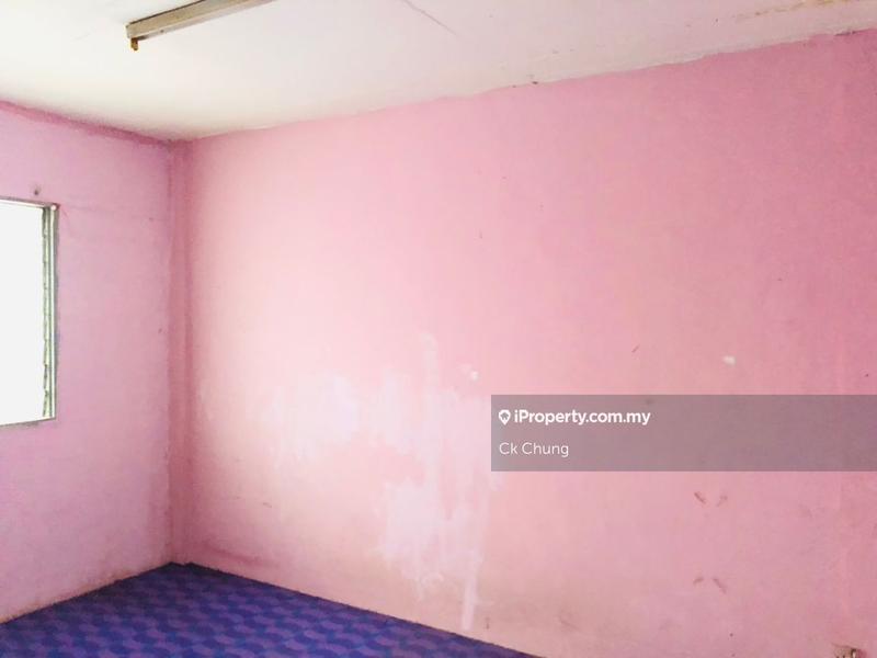 Flat for Sale in Pangsapuri 610 by Ck Chung - iProperty.com.my