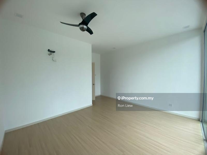 Rumah Teres 2-Tingkat untuk Dijual di Bandar Putra Permai, Seri Kembangan oleh Ron Liew - iProperty.com.my
