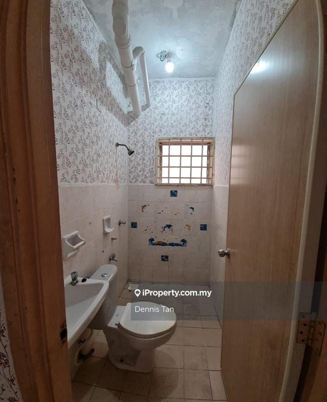 Pangsapuri untuk Dijual di Vista Indah Putra oleh Dennis Tan - iProperty.com.my