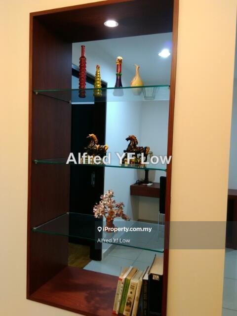 Pangsapuri untuk Dijual di Molek Pine 3 oleh Alfred Yf Low - iProperty.com.my