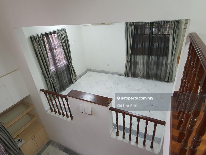 Rumah Bandar untuk Dijual di Ampang Hilir, Ampang oleh Siti Beeb - iProperty.com.my