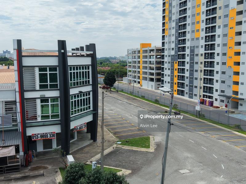 Shop / Office untuk Disewa di Taman Cahaya Alam, Shah Alam oleh Alvin Lee - iProperty.com.my