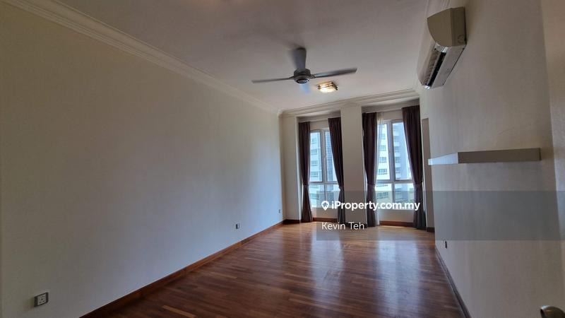 For Sale - La Grande Kiara