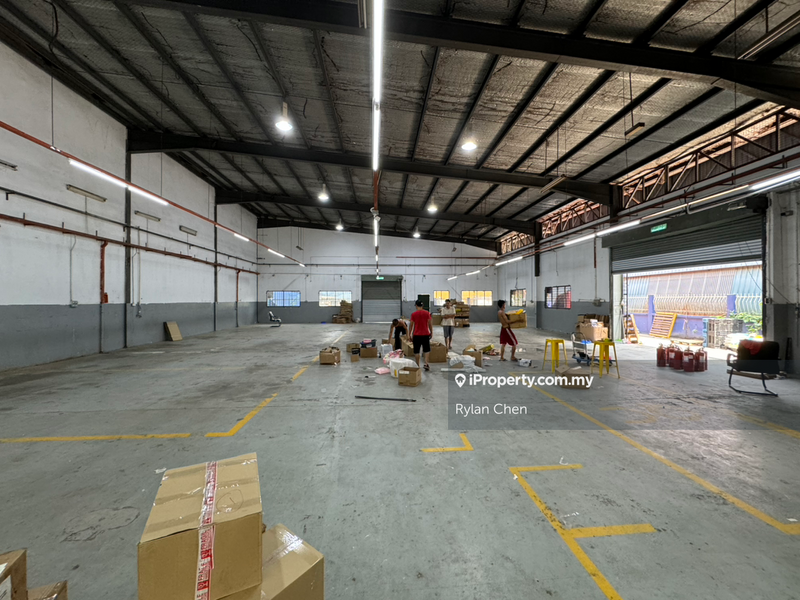 Kilang Berkembar untuk Dijual di Taman Sri Serdang, Seri Kembangan oleh Rylan Chen - iProperty.com.my