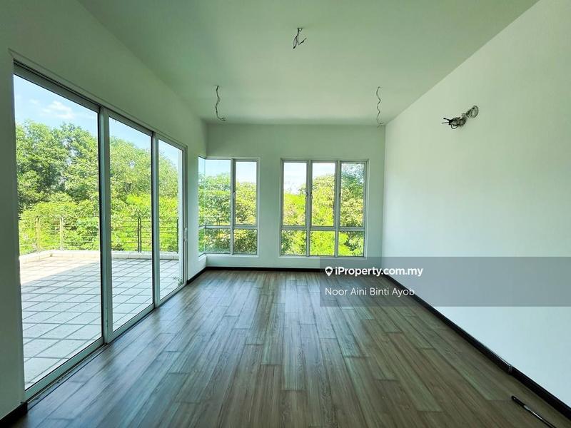 Semi-Detached House for Sale in Taman Suria Villa, Kajang by Noor Aini Binti Ayob - iProperty.com.my