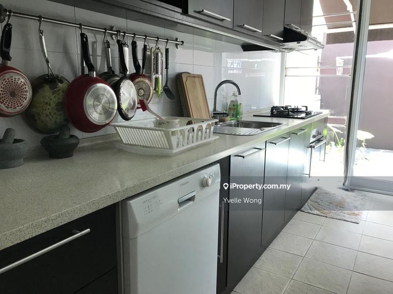 Rumah Berangkai 3.5 Tingkat untuk Dijual di Duta Tropika, Mont Kiara oleh Yvelle Wong - iProperty.com.my