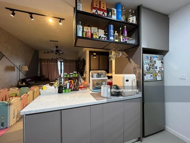 For Sale - Seventeen Residences (Biji Living)