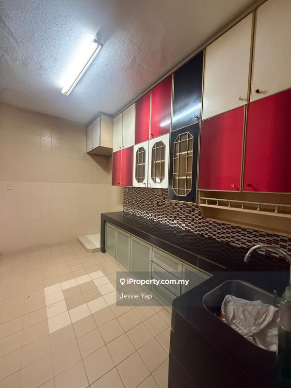 Rumah Teres 2-Tingkat untuk Dijual di Serdang, Seri Kembangan oleh Jessie Yap - iProperty.com.my