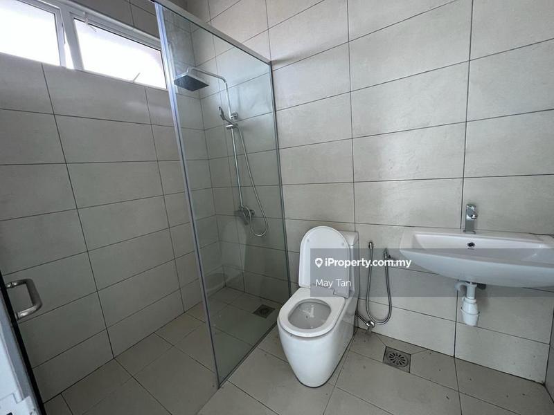 Rumah Berkembar untuk Dijual di Taman Kluang  Perdana, Kluang oleh May Tan - iProperty.com.my