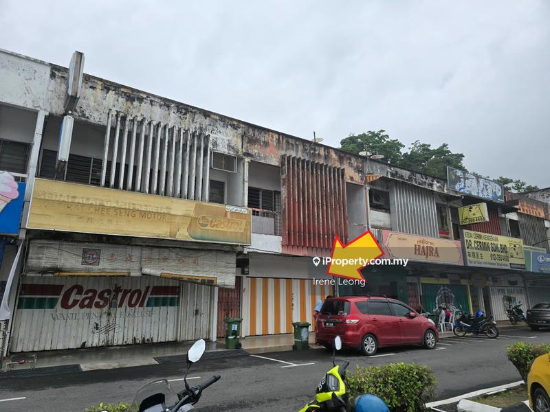 For Rent - Bentong Double Storey Shop Lot for Rent [Ground Floor only]
