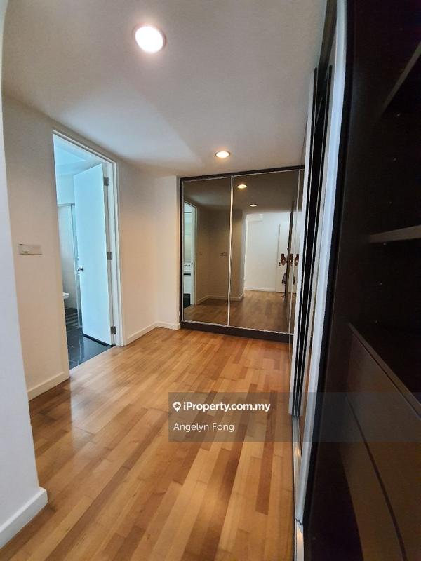 For Sale - Kiaraville