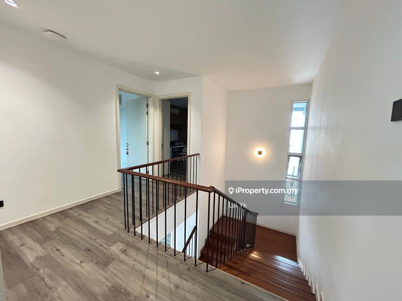 Rumah Berangkai 3 Tingkat untuk Dijual di Putra Heights, Subang Jaya oleh Lai Yk - iProperty.com.my