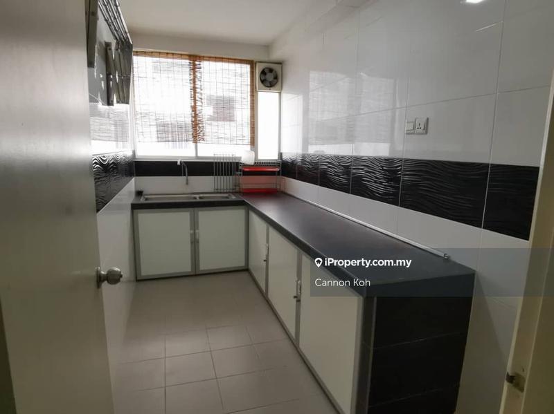 Condominium for Sale in The Zest @ Kinrara 9 by Cannon Koh - iProperty.com.my