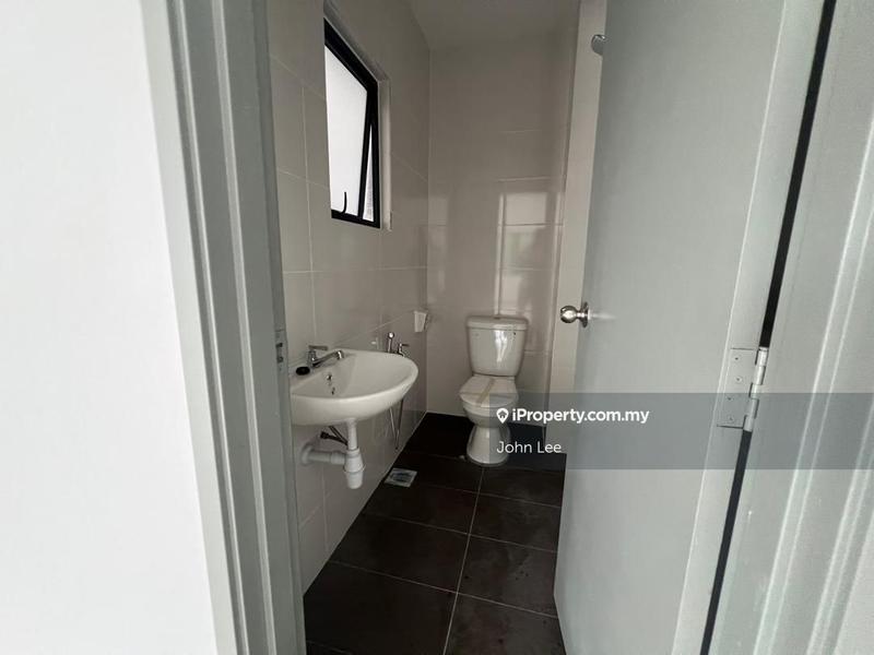 Rumah Bandar untuk Dijual di SALAK TINGGI, Sepang oleh John Lee - iProperty.com.my