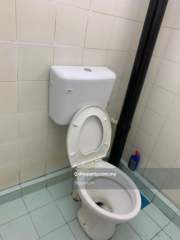 Rumah Pangsa untuk Dijual di Danau Kota Flat oleh Stojce Lim - iProperty.com.my