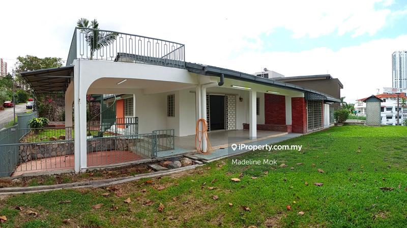 Banglo untuk Dijual di Taman Desa, Kuala Lumpur oleh Madeline Mok - Side Facade  - iProperty.com.my