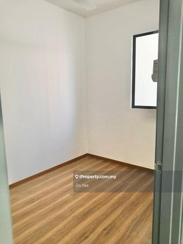 Service Residence for Sale in Amerin Residence by Jin Yee - iProperty.com.my