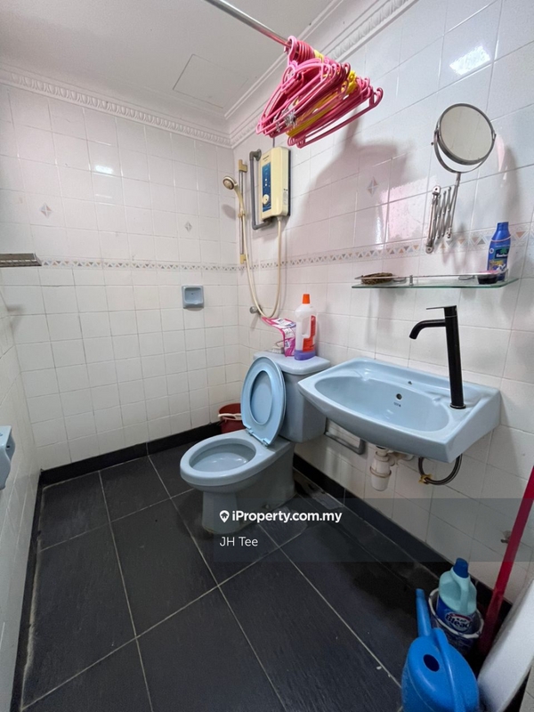 Condominium for Sale in The Vistana by JH Tee - iProperty.com.my