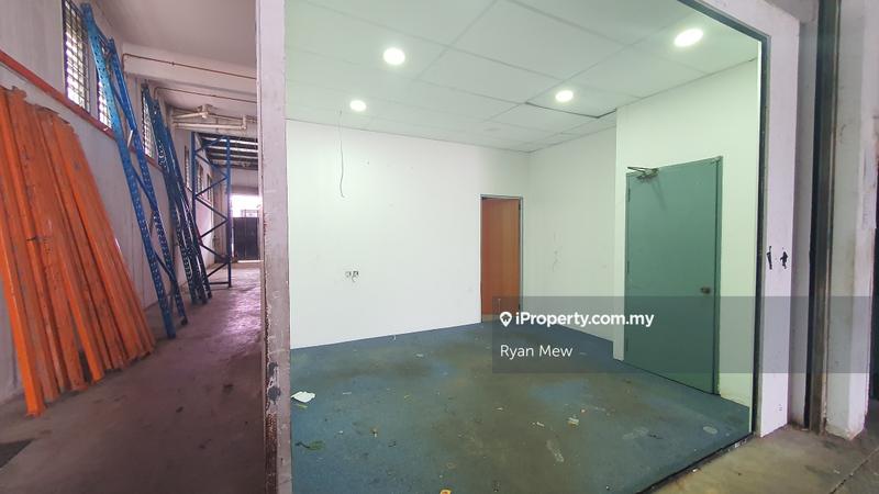 Kilang Teres untuk Disewa di Taman Industri Puchong, Puchong oleh Ryan Mew - iProperty.com.my